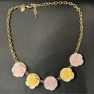 Charming Floral Necklace with Pink and Yellow Roses